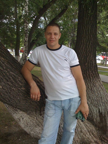 Владимир Антонов