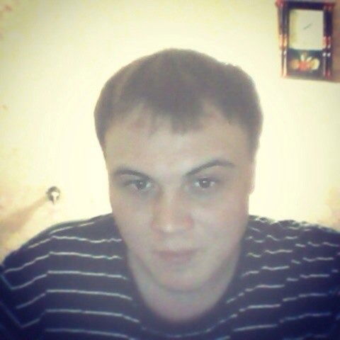 Максим Петров