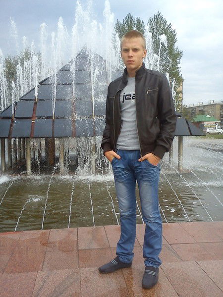 Антон Сухарев