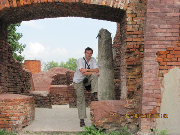 Денис Гостило