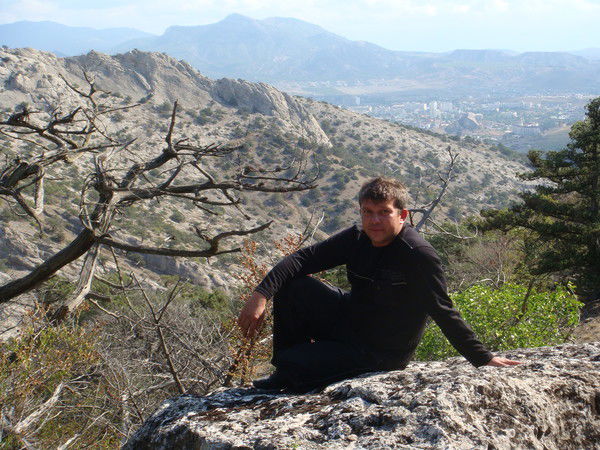 Олег Власенко