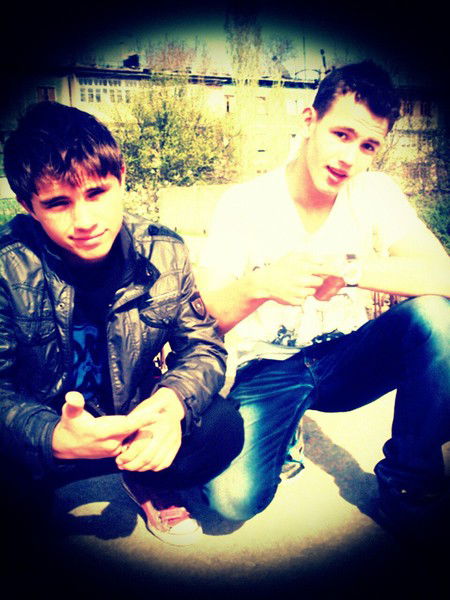 Tayler Geich))) Tayler Geich)))