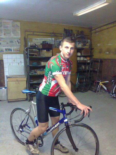 Неизвестно Неизвестно