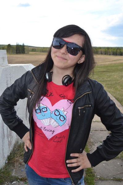 Оля Хастаева