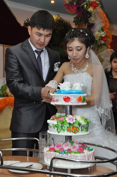 Асия Омиржан