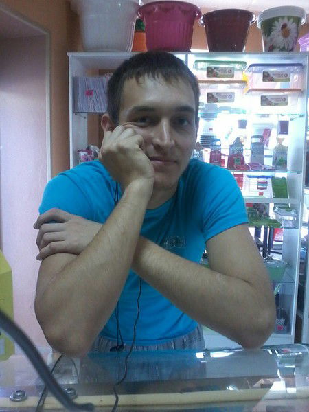 Николай Неустроев