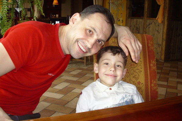 Александр Чаусов