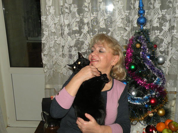 Лариса Резнева