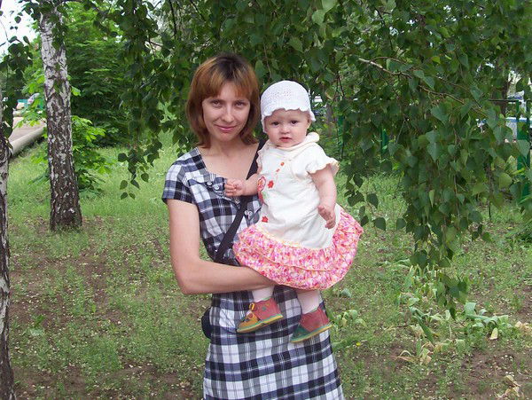 Надия Султанова