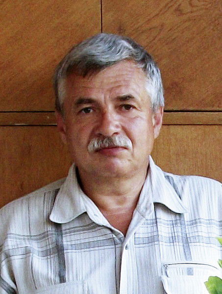 Юрий Набережных