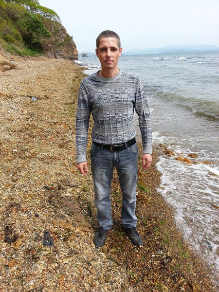 Евгений Челушкин