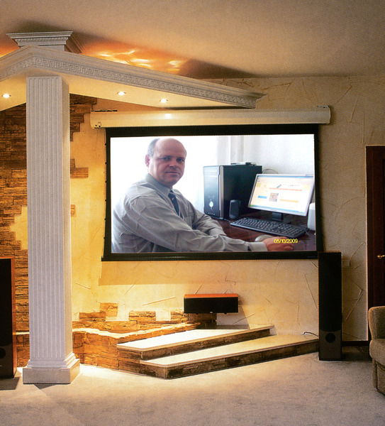 Юрий Михайлов