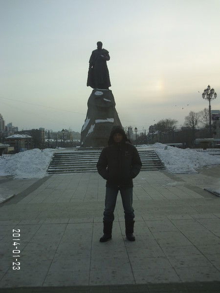 Николай Овчаренко