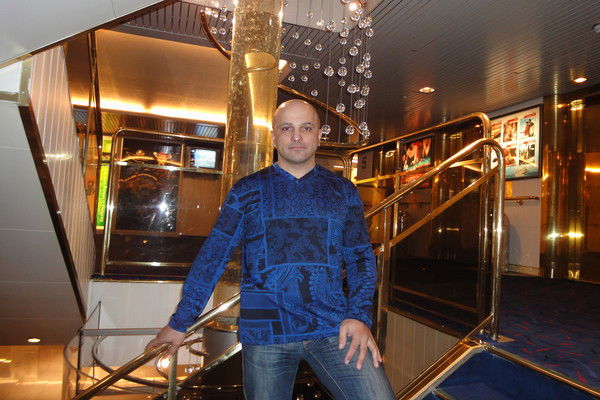 Олег Деньгин