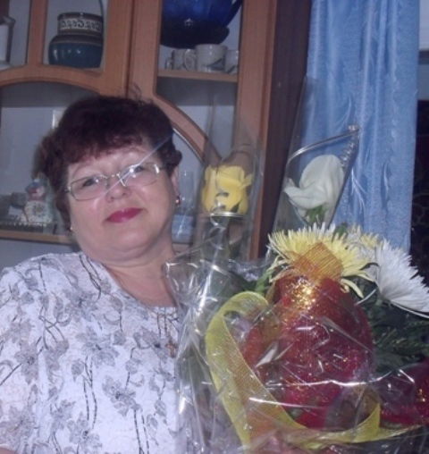 Лена Колесник