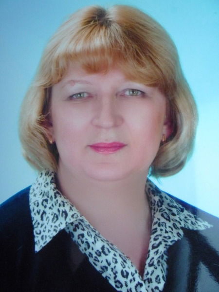 Нина Клиомфас