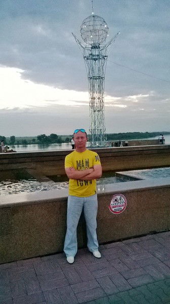 Александр Бобров