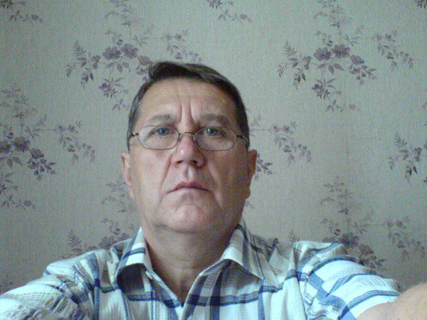Владимир Панферов