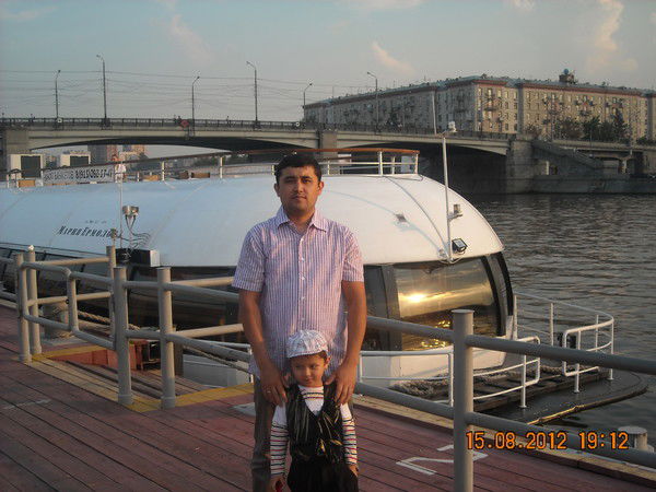 Бунёдбек Каримов