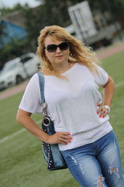 Юлия Захарова