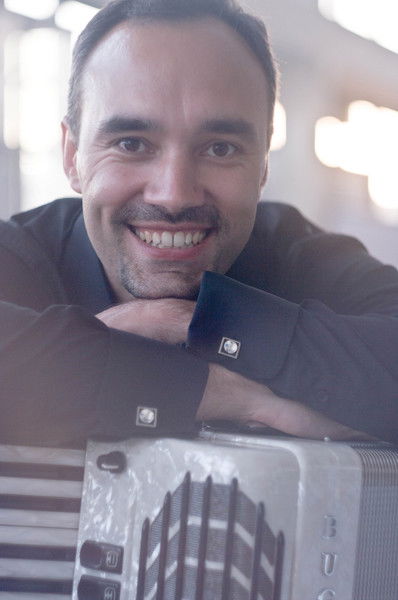 Евгений Антонов