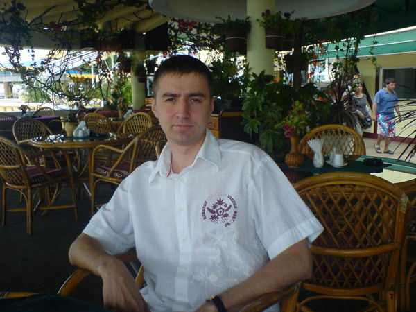 Дмитрий Попов