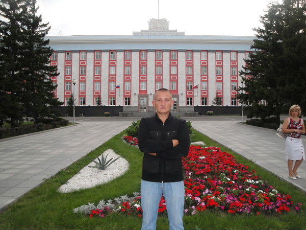 Паша Апенько