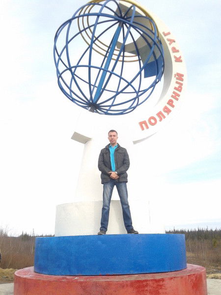 Максим Жолобов