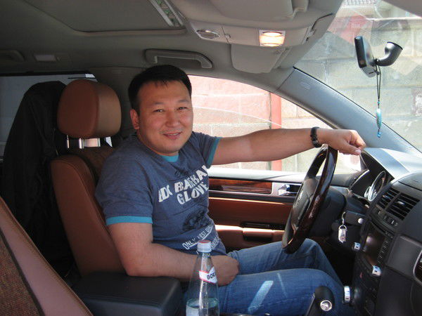 Динмухамед Кадралиев