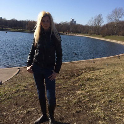 Лера Худякова