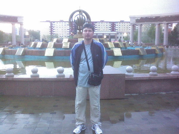 Булат Молдаханов