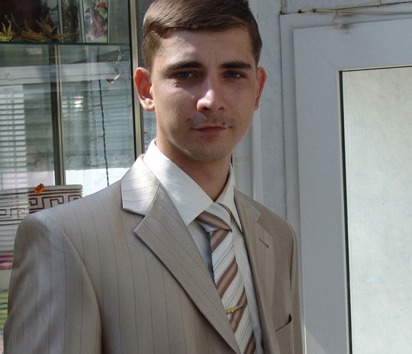 Алексей ________