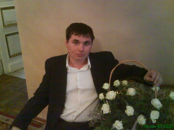 Олег Костенко