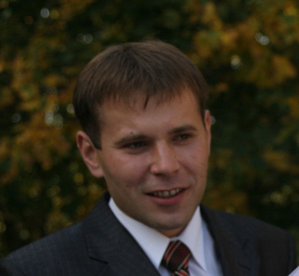 Леонид Комков