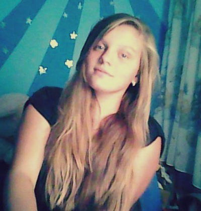 Юля Мельник