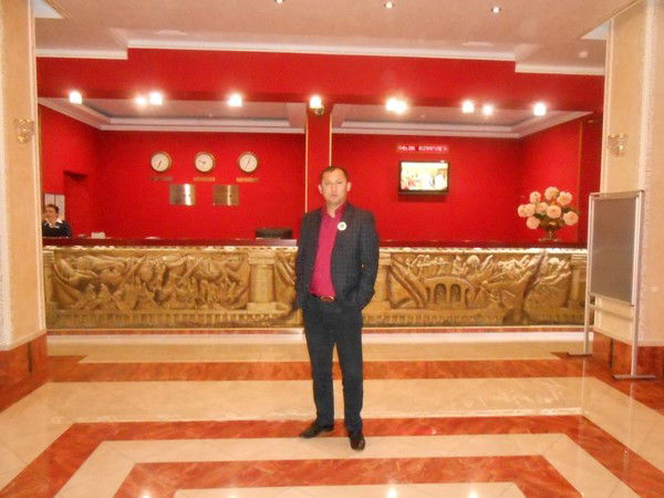 Улугбек Иботов