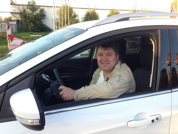 Игорь Хватов