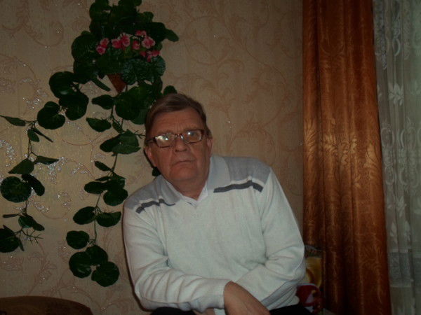 Геннадий Устинов