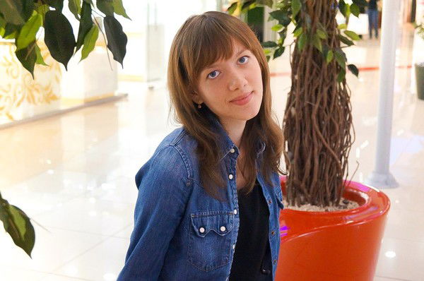 Света Попова