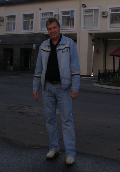 Николай Товстониг