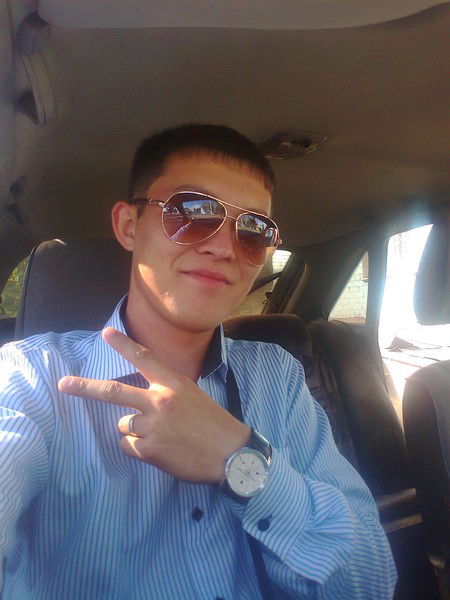 Женис Тайкенов