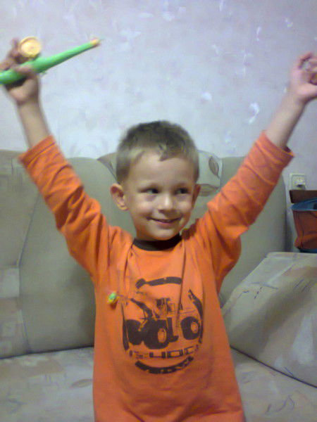 Денис Красников