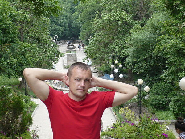 Максим Комаров