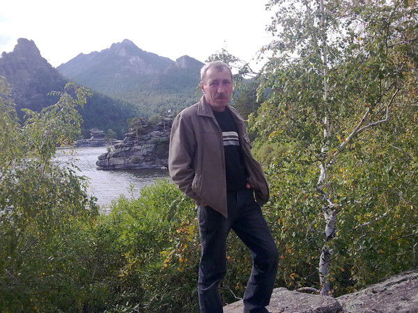 Дмитрий Неверов