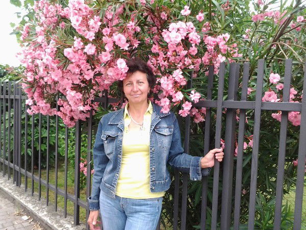 Елена Захарова