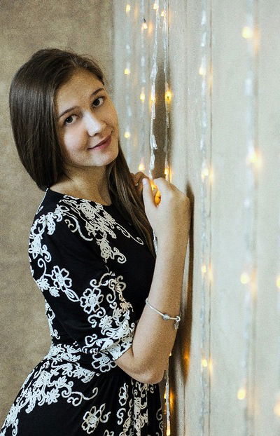 Саша Шатрова