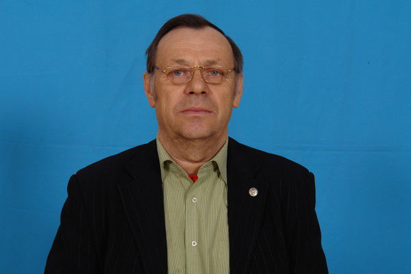 Анатолий Валюх