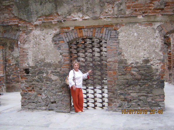 Эстэлла Шварц