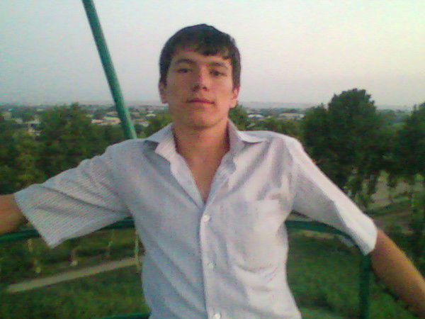 Амир Осаколов