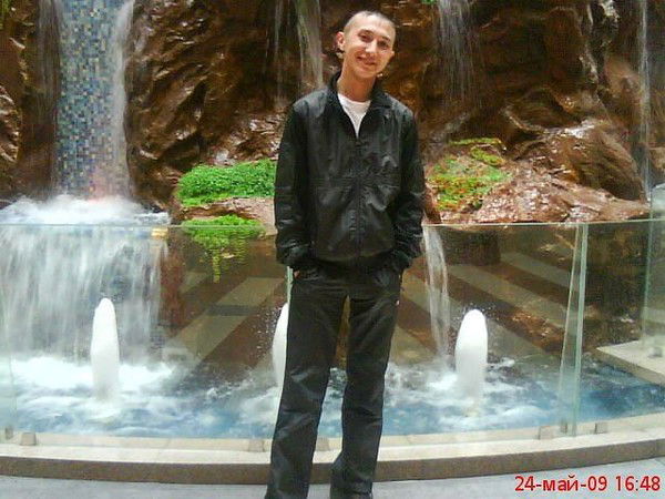 Стас Султанов